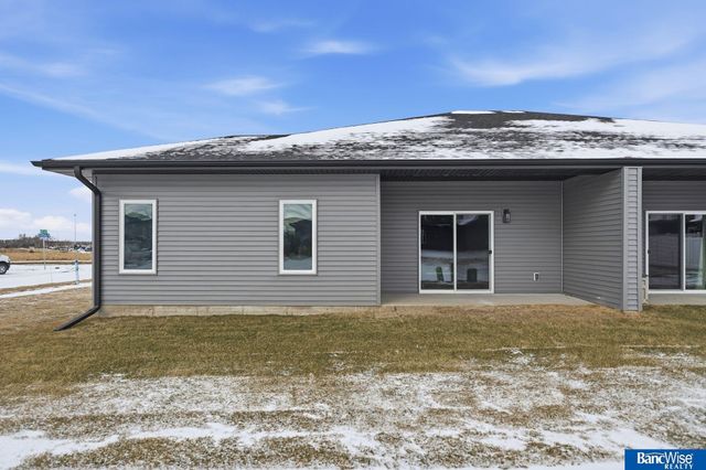 3501 Pearl Crescent Drive, Lincoln, NE 68504