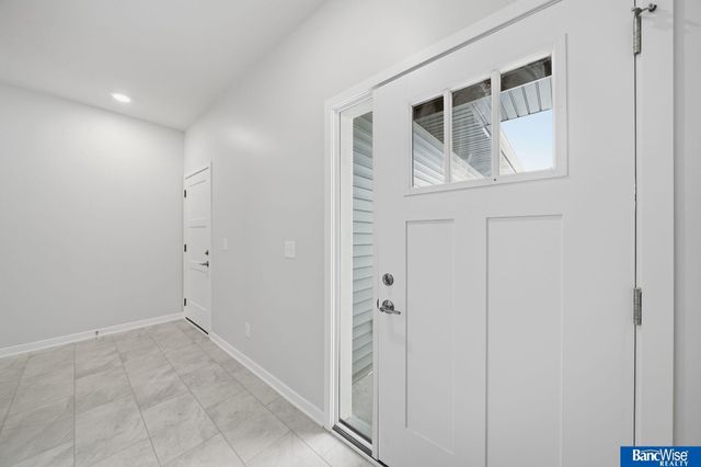 3501 Pearl Crescent Drive, Lincoln, NE 68504