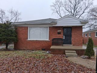 19482 Archer Street, Detroit, MI 48219