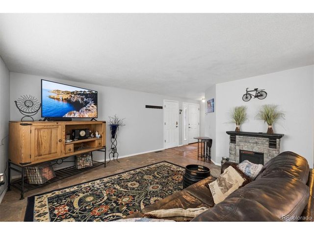 22166 E Princeton Cir, Aurora, CO 80018