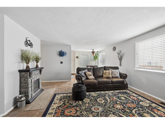 22166 E Princeton Cir, Aurora, CO 80018