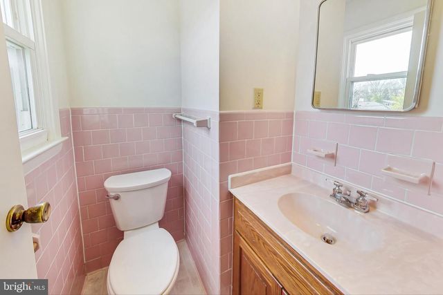 1208 PINEWOOD DR, Frederick, MD 21701