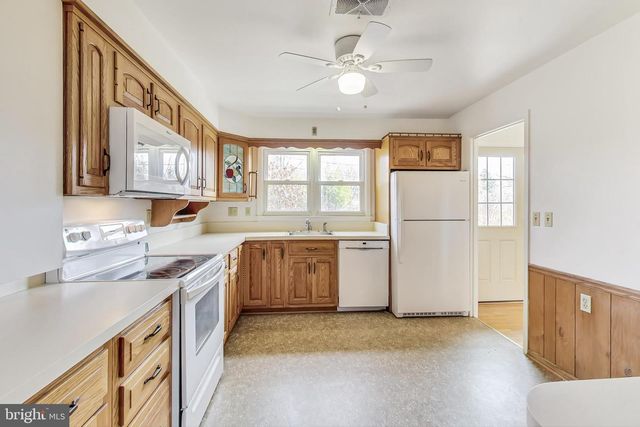 1208 PINEWOOD DR, Frederick, MD 21701