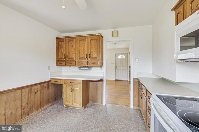 1208 PINEWOOD DR, Frederick, MD 21701
