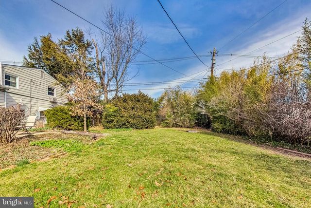 1208 PINEWOOD DR, Frederick, MD 21701