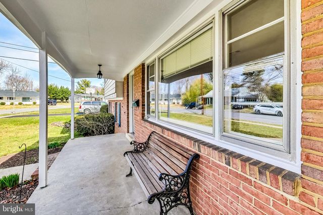 1208 PINEWOOD DR, Frederick, MD 21701