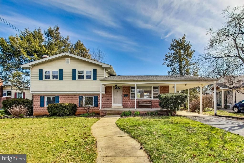1208 PINEWOOD DR, Frederick, MD 21701