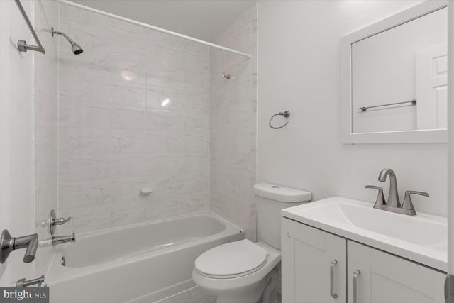 1550 MCLEAN COMMONS CT, Mclean, VA 22101