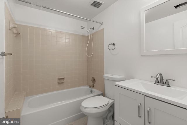 1550 MCLEAN COMMONS CT, Mclean, VA 22101