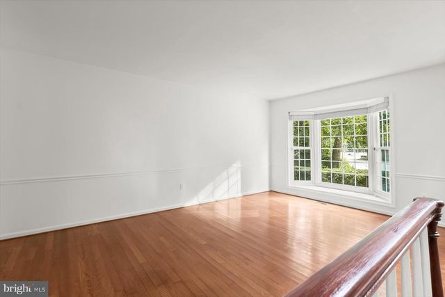 1550 MCLEAN COMMONS CT, Mclean, VA 22101