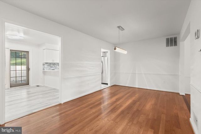 1550 MCLEAN COMMONS CT, Mclean, VA 22101