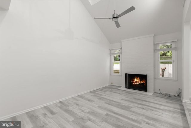 1550 MCLEAN COMMONS CT, Mclean, VA 22101