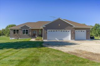 N5687 1210th Street, Oak Grove Twp, WI 54021