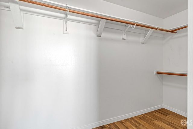 618 Kirklees Court, Bakersfield, CA 93307