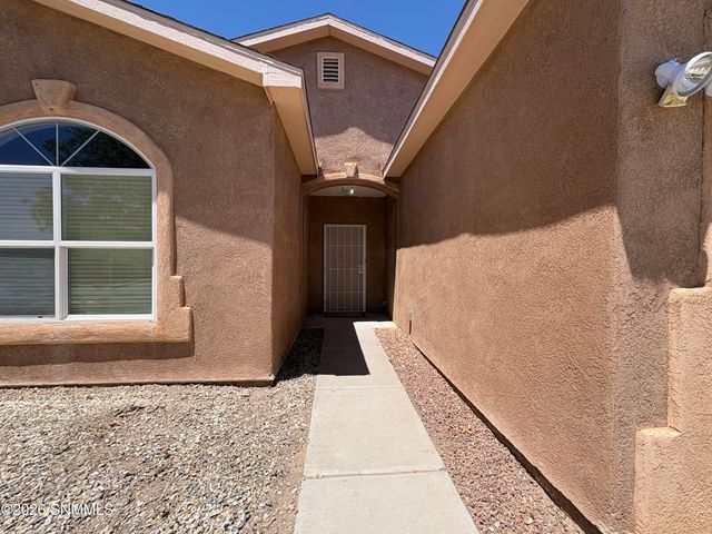 1231 Gunsight Peak Drive, Las Cruces, NM 88012