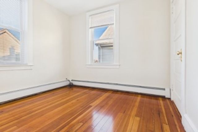 34 Alice Street 32, East Providence, RI 02914