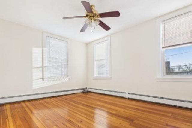 34 Alice Street 32, East Providence, RI 02914