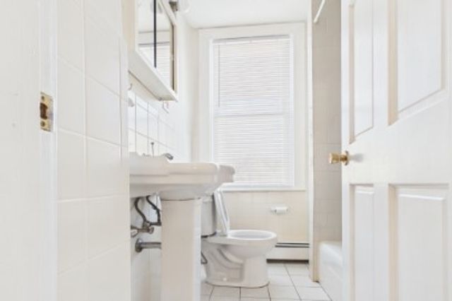 34 Alice Street 32, East Providence, RI 02914