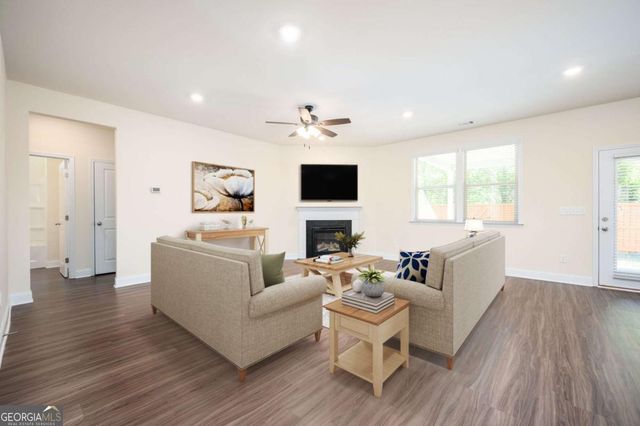 228 Gallant Fox Way, Acworth, GA 30102