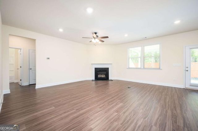 228 Gallant Fox Way, Acworth, GA 30102