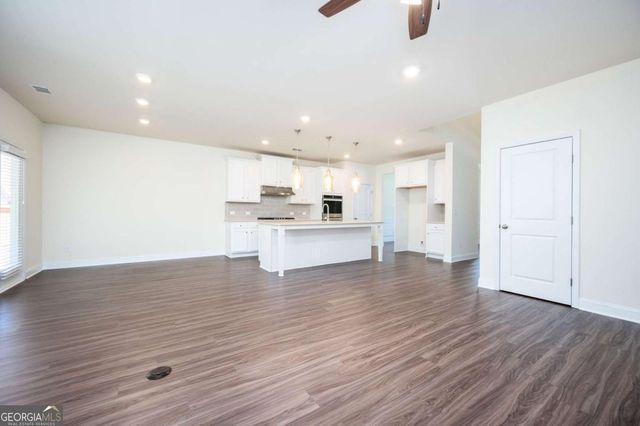 228 Gallant Fox Way, Acworth, GA 30102