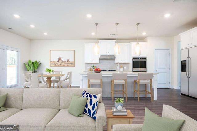 228 Gallant Fox Way, Acworth, GA 30102