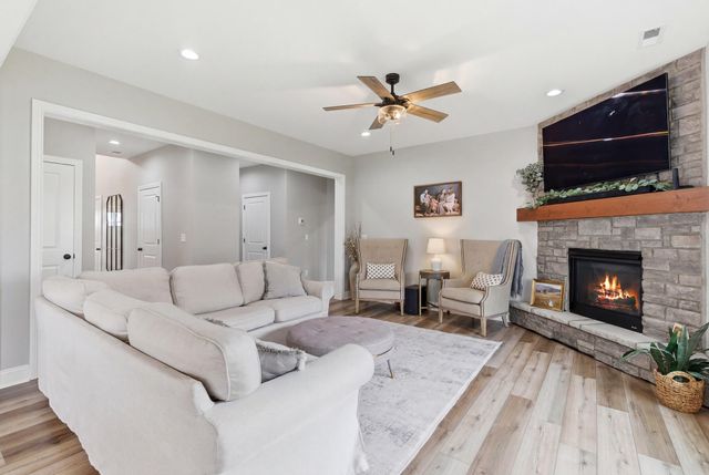 112 Tattersalls Drive, Nicholasville, KY 40356