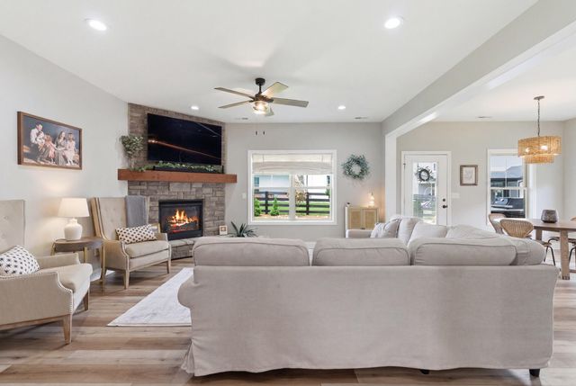 112 Tattersalls Drive, Nicholasville, KY 40356