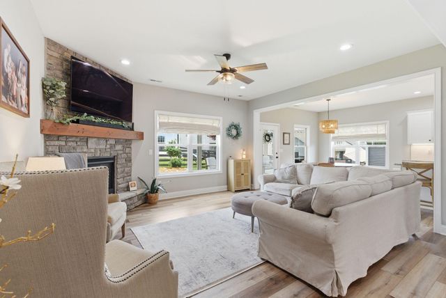112 Tattersalls Drive, Nicholasville, KY 40356