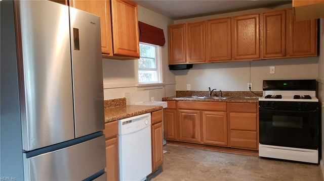324 E Leicester AVE, Norfolk, VA 23503