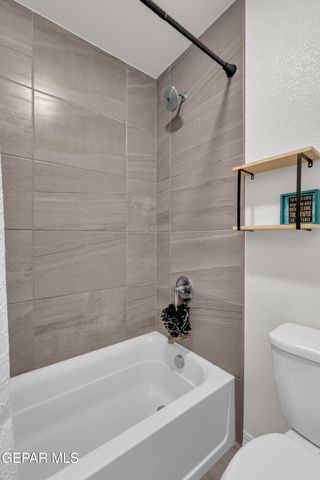 5024 MARK AVIZO, El Paso, TX 79938