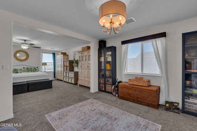 5024 MARK AVIZO, El Paso, TX 79938