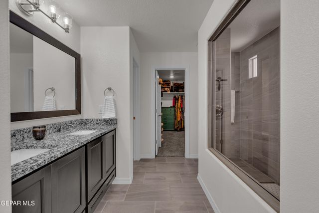 5024 MARK AVIZO, El Paso, TX 79938