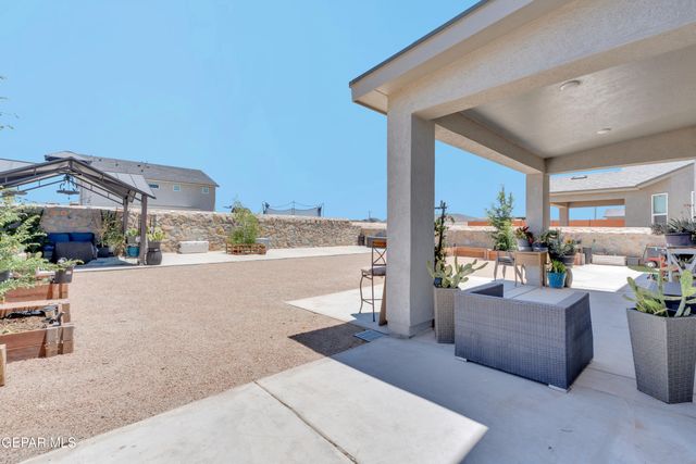 5024 MARK AVIZO, El Paso, TX 79938