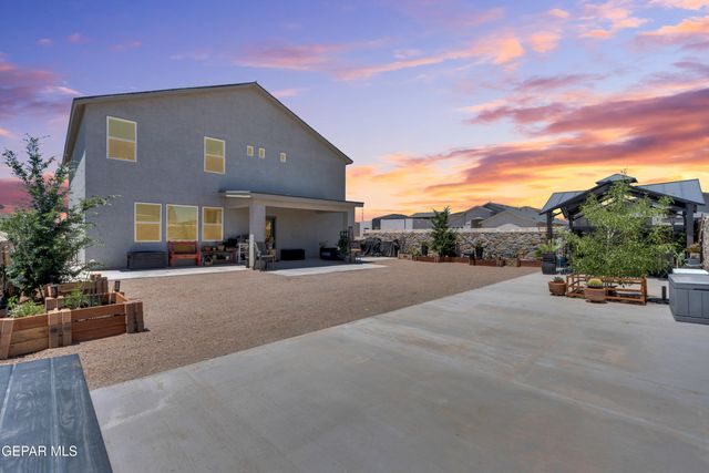 5024 MARK AVIZO, El Paso, TX 79938