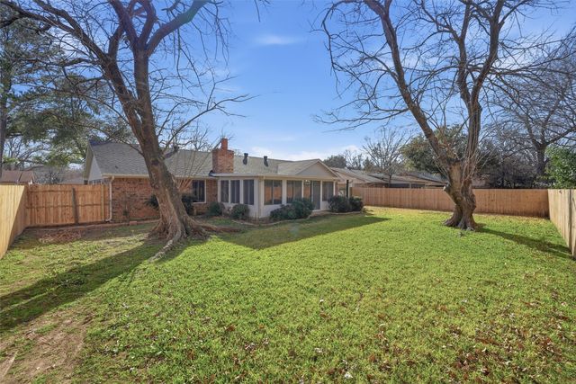 2822 Wentwood Drive, Grapevine, TX 76051