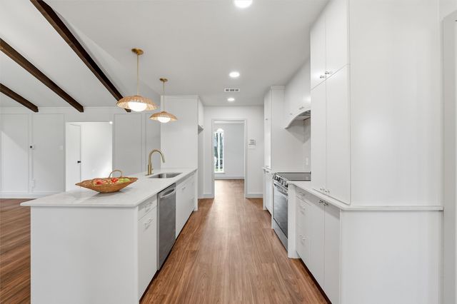 2822 Wentwood Drive, Grapevine, TX 76051