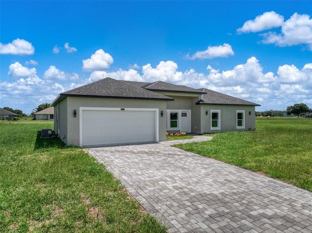 8732 HAMPSHIRE DRIVE, Sebring, FL 33876