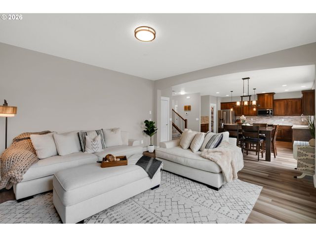1638 Nw KLICKITAT St, Camas, WA 98607