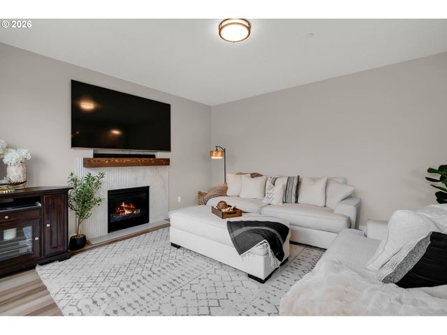 1638 Nw KLICKITAT St, Camas, WA 98607