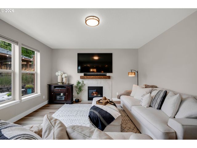 1638 Nw KLICKITAT St, Camas, WA 98607