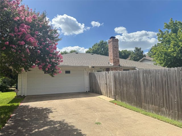 1810 Hillcroft Drive, Duncanville, TX 75137