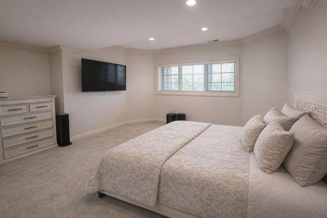22542 Swanstone Court, Frankfort, IL 60423