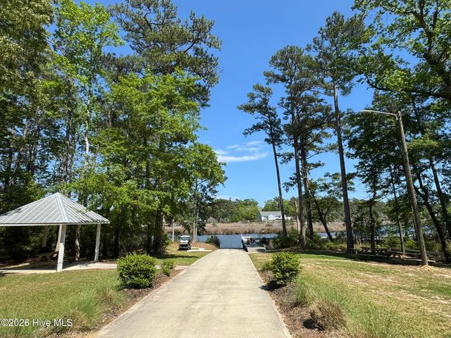 405 Palustris Court, Holly Ridge, NC 28445