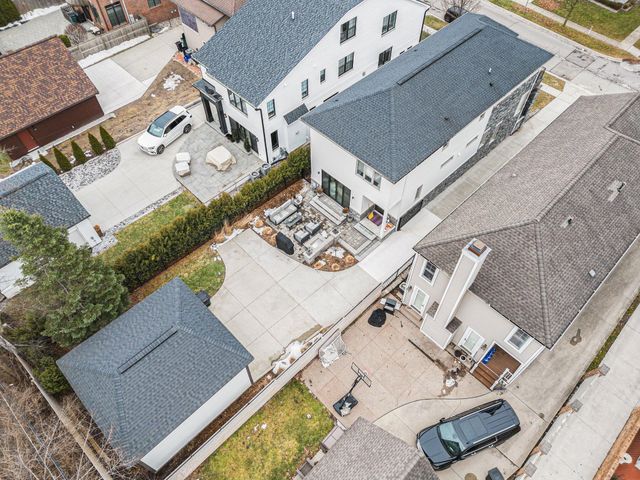 484 Park Street, Birmingham, MI 48009