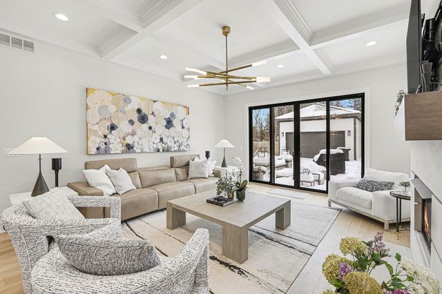 484 Park Street, Birmingham, MI 48009