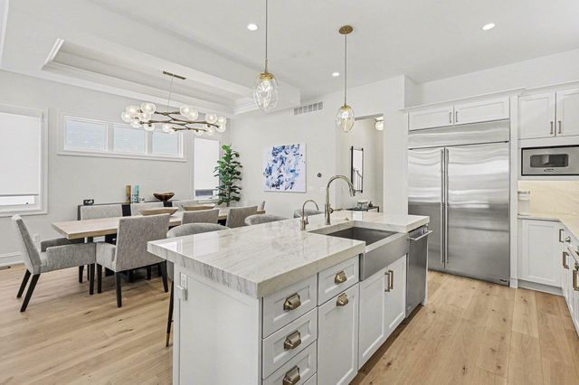 484 Park Street, Birmingham, MI 48009