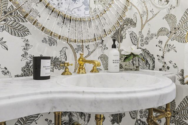 484 Park Street, Birmingham, MI 48009