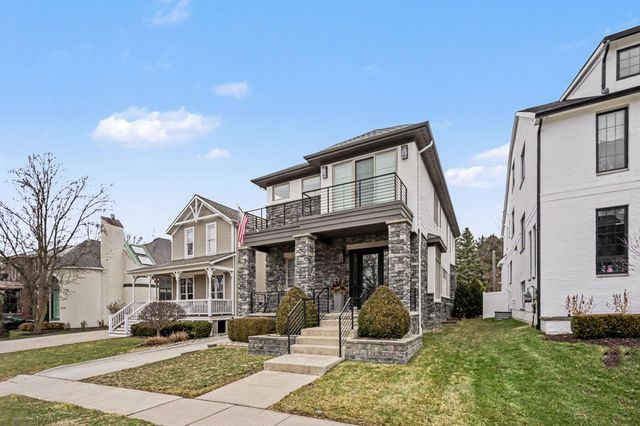 484 Park Street, Birmingham, MI 48009