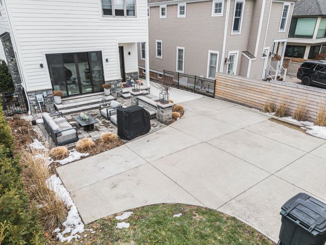 484 Park Street, Birmingham, MI 48009